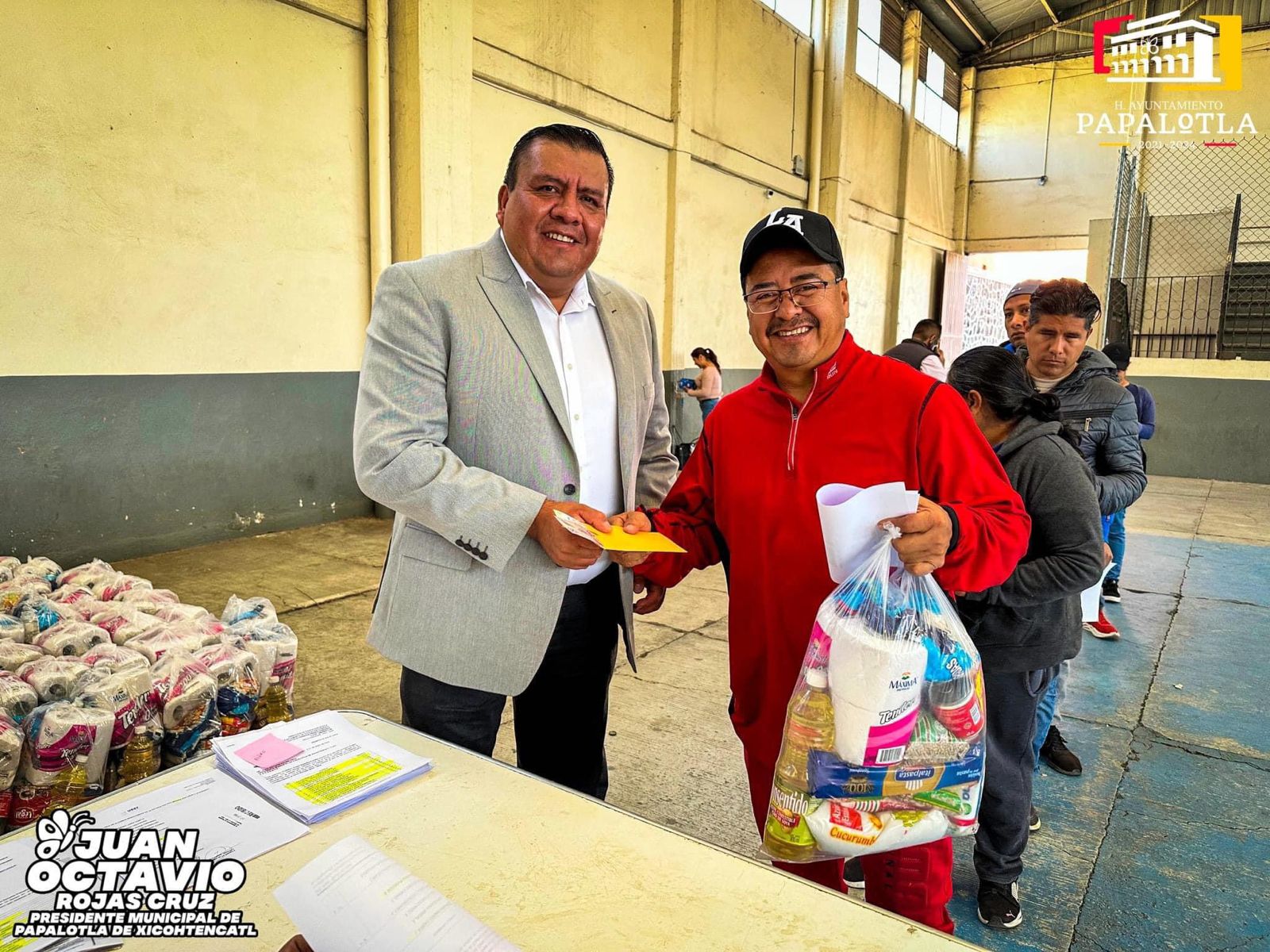 Con estímulos económicos y apoyo alimentario gobierno de Papalotla fortalece la educación
